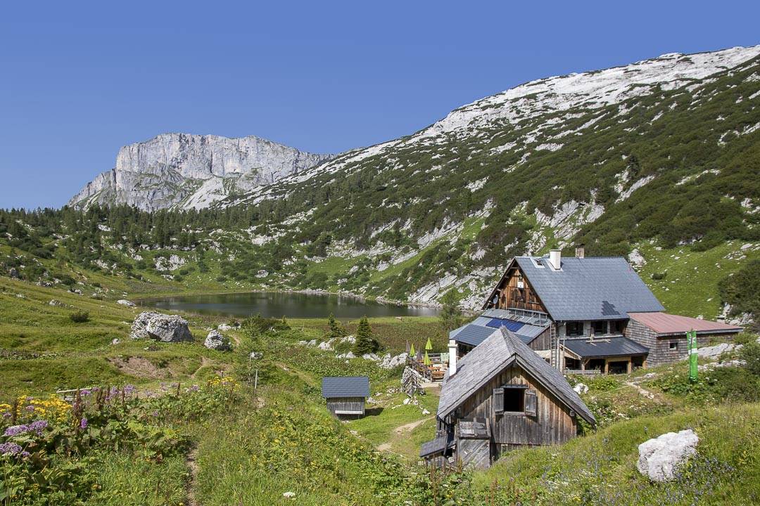 Pühringerhütte mit Elmsee und Salzofen